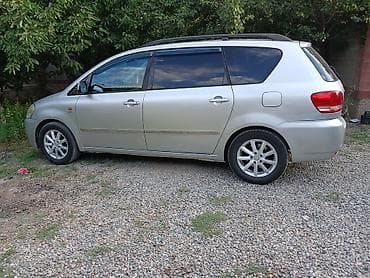 Продажа авто: Toyota Avensis Verso: 2002 г., 2 л, Механика, Бензин, Минивэн — 1