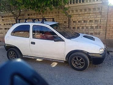 Opel Corsa: 1993 г., 1.5 л, Механика, Бензин, Хэтчбэк