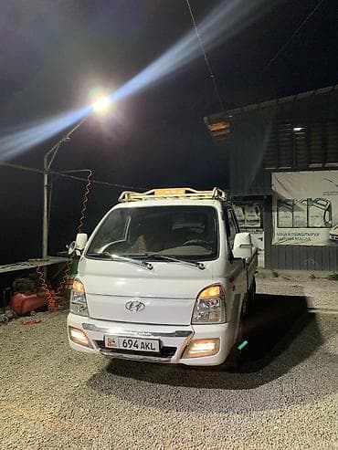 Унаа: Hyundai Porter II — компактный бортовой грузовик - Кабина на двоих — 4
