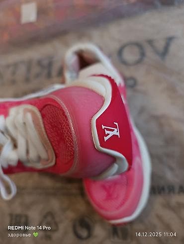 Кроссовки и спортивная обувь: Кроссовки, 38, Louis Vuitton, Новый, цвет - Розовый — 1