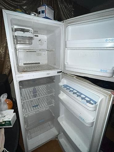 Холодильник Electrolux, Двухкамерный, 57 * 155 * 57