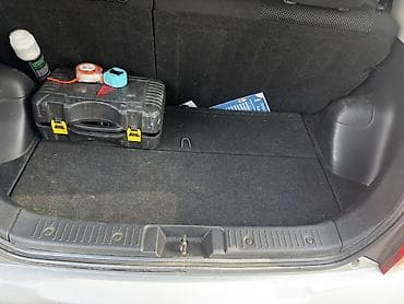 mark 2: Toyota Ist: 2004 г., 1.3 л, Автомат, Бензин, Хэтчбэк — 5