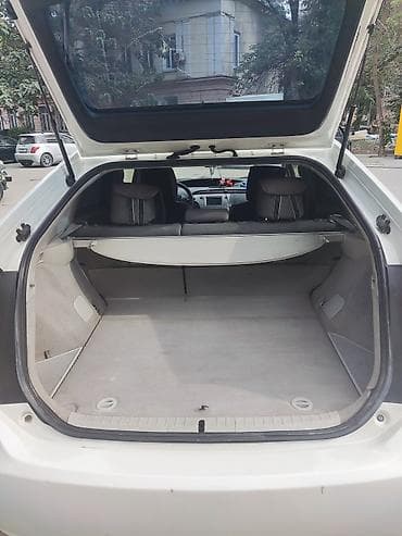 byd e1: Toyota Prius: 2012 г., 1.8 л, Вариатор, Гибрид, Хэтчбэк — 5