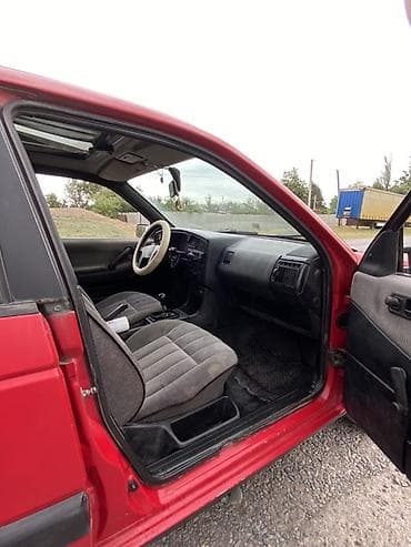 серв машина: Volkswagen Passat: 1992 г., 1.8 л, Механика, Бензин, Универсал — 9