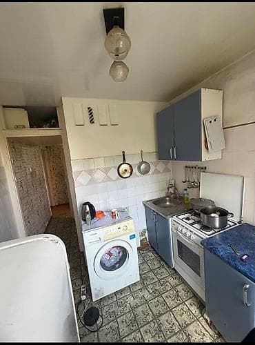 3 бөлмө, 58 м², 104-серия, 2 кабат, Эски ремонт lalafo.kg да 3 бөлмө, 58 м², 104-серия, 2 кабат, Эски ремонт