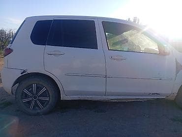 Mazda Demio: 2004 г., Автомат, Хетчбек — 3