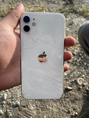 IPhone 11, Б/у, 128 ГБ, Белый, Зарядное устройство, Защитное стекло, Чехол, 70 % at lalafo.kg IPhone 11, Б/у, 128 ГБ, Белый, Зарядное устройство, Защитное стекло, Чехол, 70 %