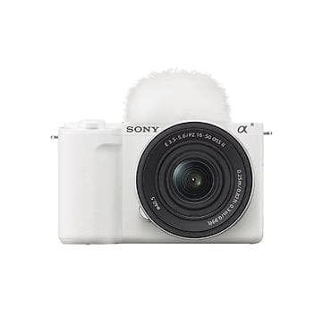 logitech streamcam: Sony ZV‑E10 2-поколение, аккумулятор держит дольше первого поколения — 1