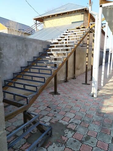 Лестница Лестница каркаса из металла Тепкич Тепкич темирден каркасын