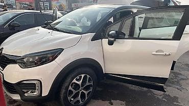 Renault Kaptur: 2016 г., 2 л, Автомат, Бензин, Кроссовер