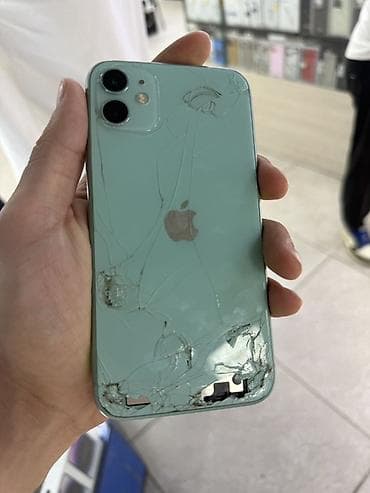 фото абой: IPhone 11, зелёный цвет корпуса Все работаем,Face Id✅True Tone✅ — 2
