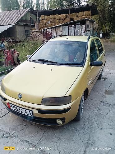 Унаа сатуу: Fiat Punto: 2002 г., 1.2 л, Кол менен иштөөчү, Бензин, Хетчбек — 1