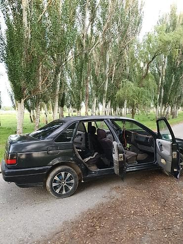 поло капот: Volkswagen Passat: 1989 г., 1.8 л, Газ, Седан — 8