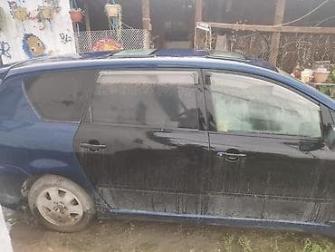 Toyota Ipsum: 2003 г., 2.4 л, Автомат, Газ, Минивэн — 8