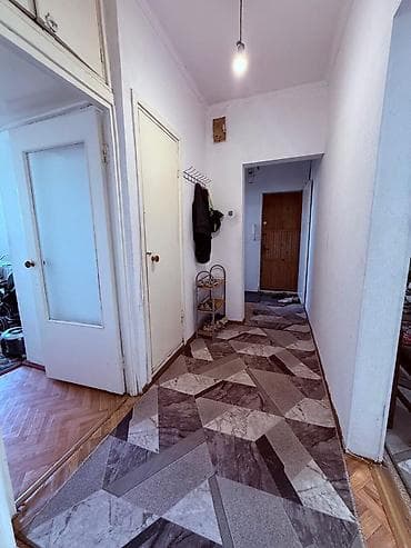 Продажа квартир: 5 комнат, 85 м², 7 мкр 105 серия, 8 этаж, Старый ремонт — 8