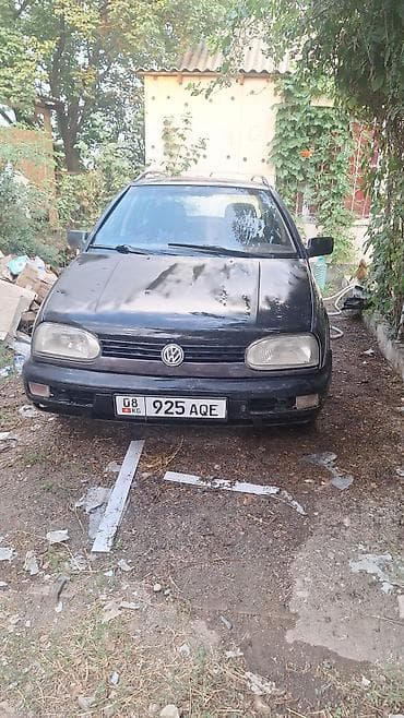 Продажа авто: Volkswagen Golf: 1993 г., 1.6 л, Механика, Бензин, Хэтчбэк — 6