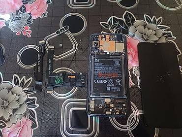android авто: Xiaomi, Mi 9 Lite, Б/у, 128 ГБ, цвет - Черный, 2 SIM — 1