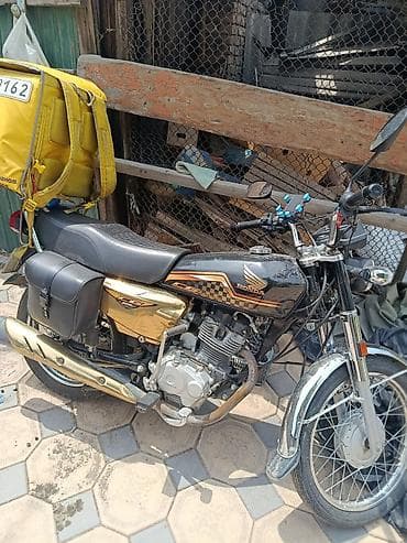 машина 250000сом: Спортбайк Honda, 250 куб. см, Бензин, Взрослый, Б/у — 3