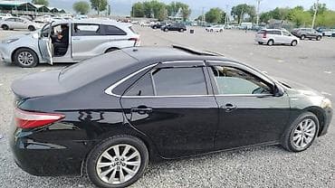 х5 2017: Toyota Camry: 2017 г., Гибрид, Седан — 8