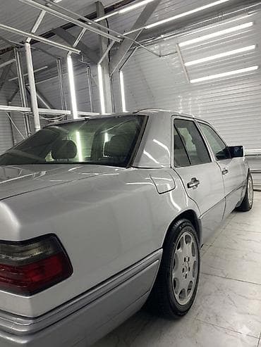 дозатор мерседес 124: Mercedes-Benz W124: 1993 г., 2.2 л, Механика, Бензин, Седан — 3