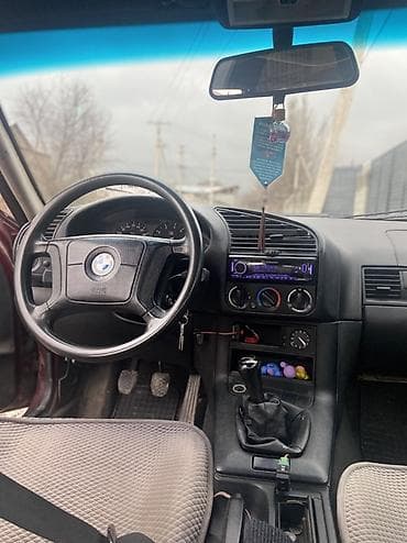 gl x164: BMW 3 series: 1995 г., Механика, Седан — 4