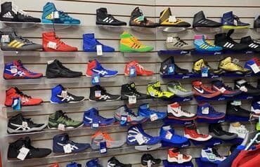 Ботинки: Мужские кроссовки, 45, Asics, Б/у, цвет - Белый, Бесплатная доставка, Платная доставка — 1