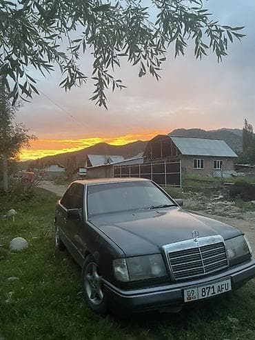 клапан мот: Mercedes-Benz W124: 1990 г., 2 л, Механика, Бензин, Седан — 4