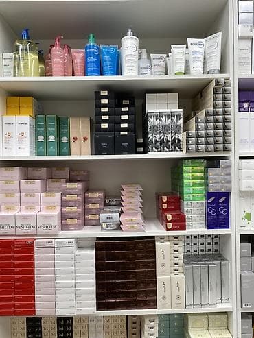 Личные вещи: Набор мини-средств для ухода за кожей “Travel-Friendly Mini Skincare — 8
