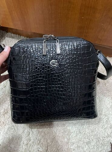 сумка и кошелек набор: Сумка классическая, кожа
Цена-3800
Сумка лак, кожа
Цена-2800 — 3