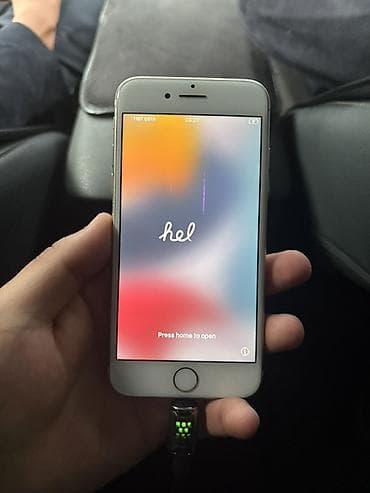 новый айфон 7: IPhone 7, Серебристый, Кабель — 2