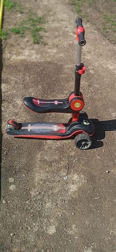 Детский самокат, Трёхколёсный