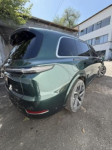 x5 e70: Lixiang L8: 2023 г., 1.5 л, Вариатор, Гибрид, Кроссовер — 3