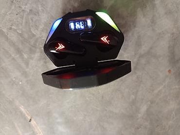 Уюлдук телефондор үчүн аксессуарлар: Беспроводные TWS-наушники с LED‑подсветкой и футуристическим игровым — 3