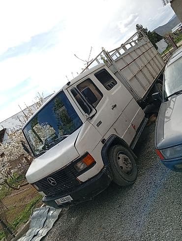 Транспорт: Жеңил жүк ташуучу унаа, Mercedes-Benz, Стандарт, Колдонулган — 2