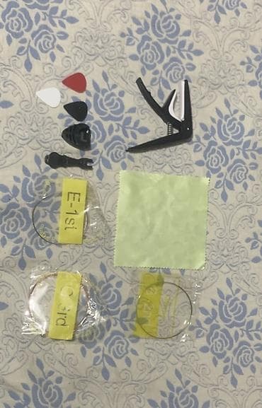 аренда музыкальных инструментов: Акустическая гитара типа дредноут с вырезом (cutaway), цвет — черный — 5