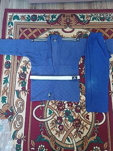 Спорт и хобби: Кимоно для дзюдо adidas (синее) с белым поясом в комплекте — 1