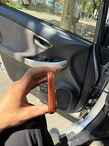 note 9s 128: IPhone 17 Pro, Б/у, 512 ГБ, Оранжевый, Зарядное устройство, Защитное стекло, Чехол, 100 % — 4