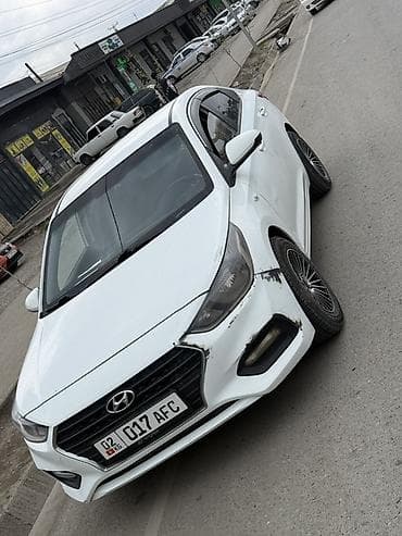 kia ceed: Hyundai Solaris: 2018 г., 1.6 л, Ручные, Седан — 2