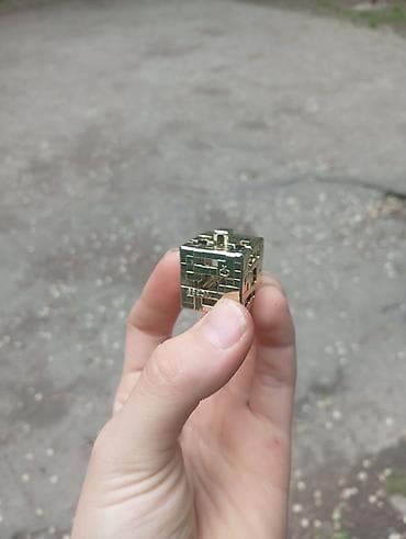 Брелоки: Kinder joy золотой блок - Компактный куб с модульной конструкцией и — 4