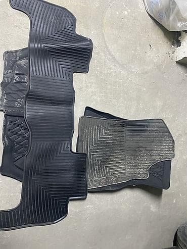 полики l7: Родные Резиновые Полики Для салона Lexus, цвет - Черный, Б/у — 1