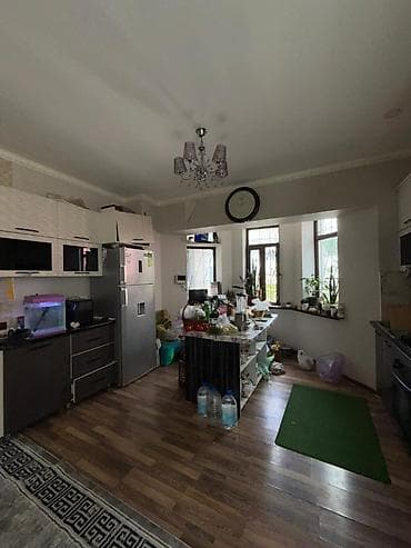 новый особняк: 🏡 Продаётся: 2-этажный особняк с подвалом — 400 м² 📍 Локация: Бишкек — 7