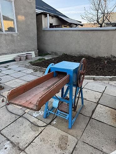 драбилка кукуруз: Сенорезка СМ-200- предназначена для измельчения травы, сена и соломы в — 2