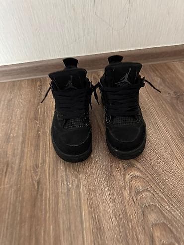 Мужская обувь: Кроссовки Nike Air Jordan 4, цвет чёрный (triple black). Nike Air — 4