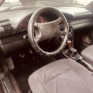 audi 2 3: Audi 100: 1992 г., Механика, Бензин, Седан — 5