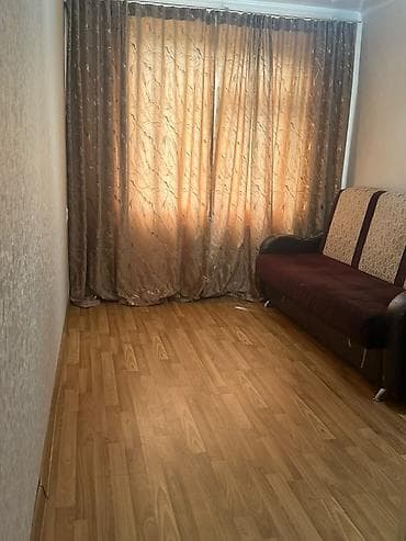Батирлер: 2 бөлмө, 46 м², 4-мкр 104-серия, 4 кабат — 4