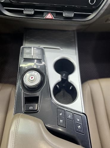 Продажа авто: Kia K: 2023 г., 1.6 л, Автомат, Гибрид, Седан — 9