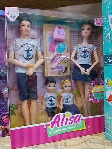 Игровой набор кукол “Alisa — Beauty for you & me!” - Семья из 4 at lalafo.kg Игровой набор кукол “Alisa — Beauty for you & me!” - Семья из 4