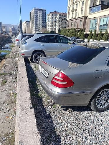 Mercedes-Benz E-Class: 2003 г., 3.2 л, Типтроник, Бензин, Седан