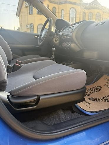 балка на фит: Honda Jazz: 2004 г., 1.3 л, Механика, Бензин, Хэтчбэк — 9