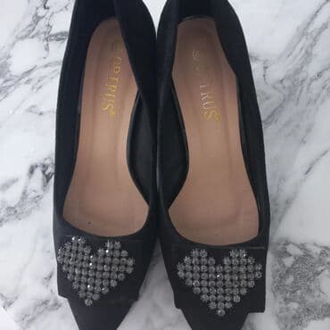 женские брендовые туфли недорого: Туфли жён. 39р. Черный цвет,замш.Одевали только раз на кыз — 1